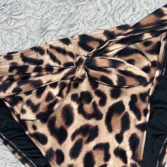 Carmen Marc Valvo Bikini Bottoms Leopard Print High Waist L Large - Picture 3 of 5